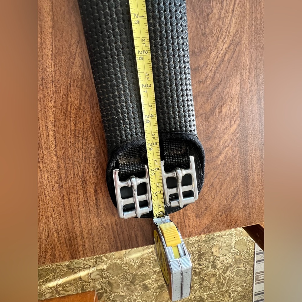 Wintec Elastic girth. 32 inch.